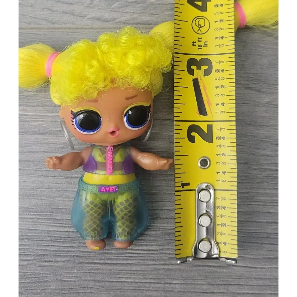 MGA L.O.L. Surprise! Remix Hair Flip Series Doll Nae Nae Yellow Hair